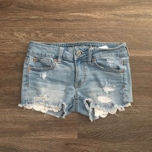 Lace Pocket Cutoff Shorts